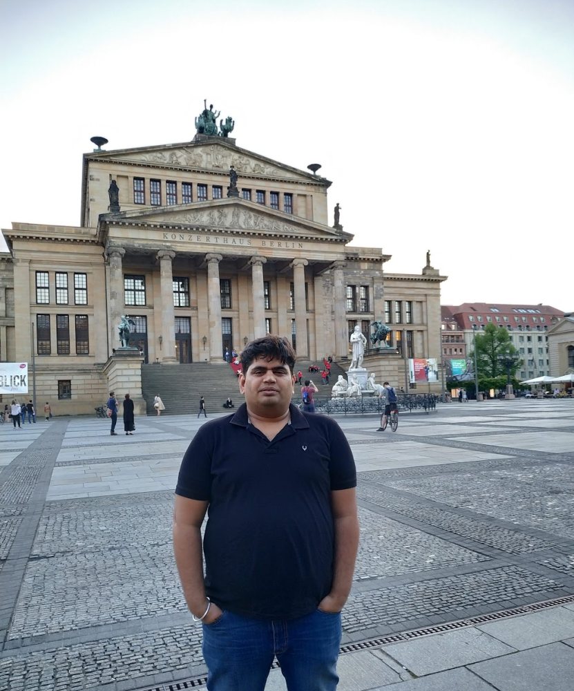 Vishwa Ranjan in front of the Konzerthaus Berlin at Gendarmenmarkt